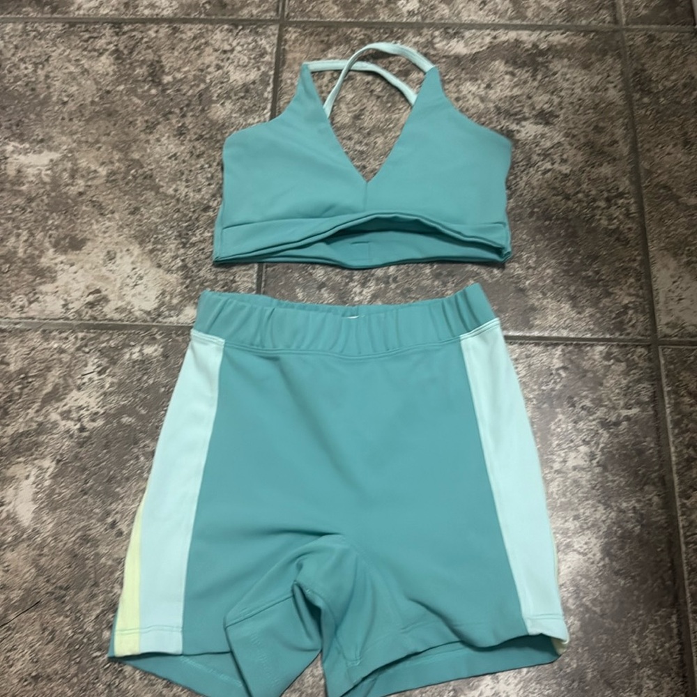 Five dance wear